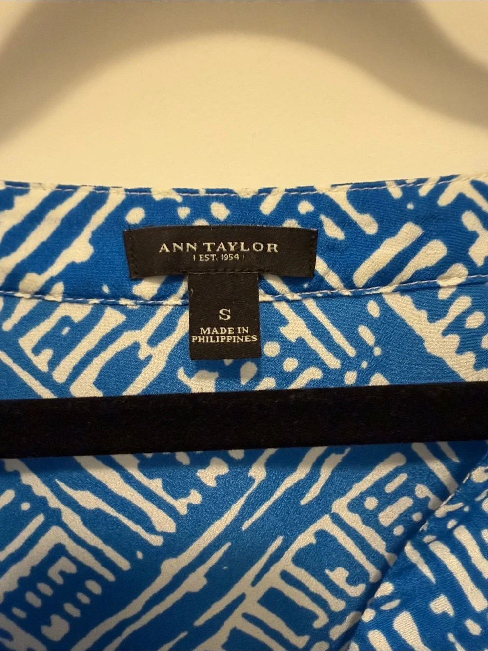 Ann Taylor Blue and White Geometric Button-Down Shirt